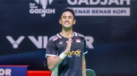 Alwi Farhan Hadapi Shi Yu Qi di Babak 16 Besar Singapore Open 2026 (foto: pbsi)