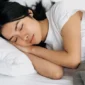 Riset Ungkap Durasi Tidur Ideal Bisa Bantu Perlambat Penuaan Biologis (foto: halodoc.com)