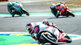 Veda Ega Pratama finis di posisi sembilan sesi practice Moto3 Italia 2026 (foto: cnn)