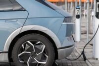 Ban Mobil Listrik Lebih Cepat Aus, Benarkah Demikian? (foto/momobil)