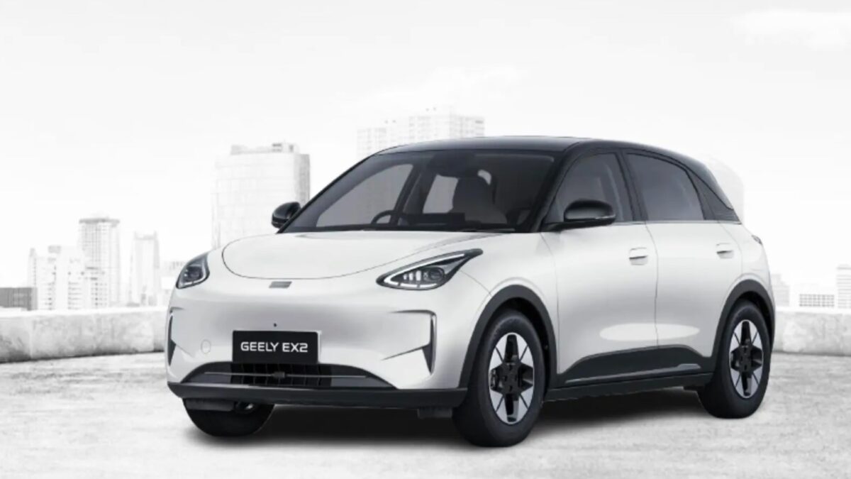 Geely EX2 Mobil Listrik Hadir dengan Penggerak Roda Belakang, Harga Mulai Rp229 Jutaan (foto: momobil)