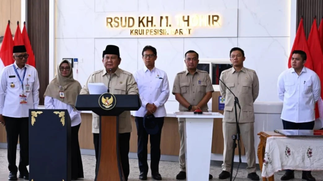 Akses Layanan Kesehatan Memadai, Prabowo Resmikan RSUD KH Muhammad Thohir Krui di Lampung  (foto: setneg)