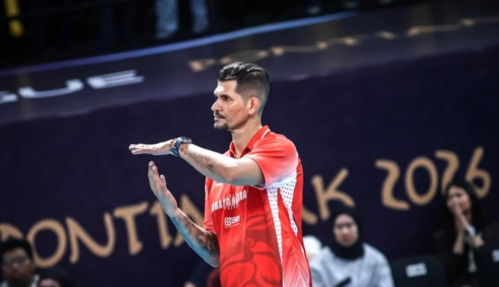Timnas Voli Indonesia Juara Asia Jadi Alasan PBVSI Permanenkan Reidel Toiran hingga Asian Games 2026 (foto: Volleyball World/jpnn)
