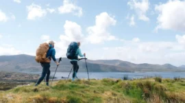 Hiking Jadi Pilihan Aktivitas untuk Menjaga Kesehatan Emosional (foto: hiking-trails)