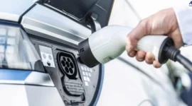 Tips Mengisi Daya Mobil Listrik agar Lebih Efisien dan Mendukung Kinerja Baterai (foto: arista)
