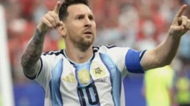 Messi Pecah Rekor Gol! Argentina Lolos ke 32 Besar Usai Kalahkan Austria (foto: vietnam.vn)