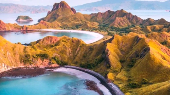 Konektivitas Pariwisata Labuan Bajo Kian Kuat, Apa yang Membuat Jumlah Wisatawan Terus Bertambah? (foto: kemenpar)