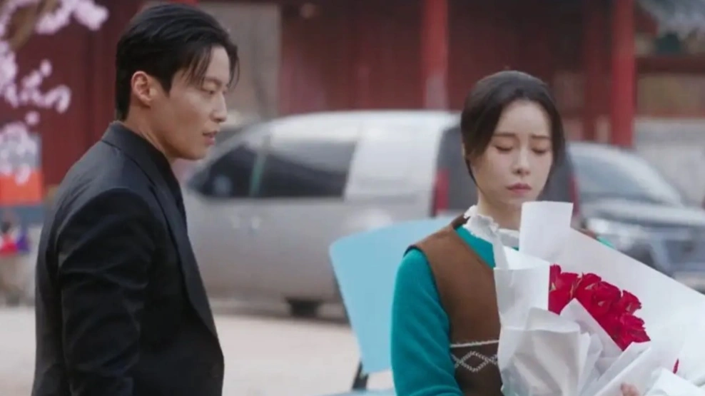 Momen Romantis My Royal Nemesis, 7 Adegan Couple yang Bikin Gemas dan Terbawa Perasaan (foto: kpopchart)