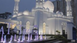 Destinasi Wisata Religi Masjid At-Thohir Kian Diperkuat Berbasis Zona KHAS di Jawa Barat (foto: detik)