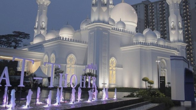 Destinasi Wisata Religi Masjid At-Thohir Kian Diperkuat Berbasis Zona KHAS di Jawa Barat (foto: detik)