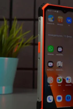 HP Anti Air Baterai Awet 7000mAh, 3 Pilihan Smartphone Tangguh untuk Pekerja Lapangan