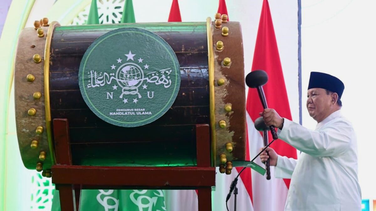 Presiden Prabowo Subianto membuka Muktamar ke-35 NU di Lapangan Untung Suropati, Pondok Pesantren Bahrul Ulum Tambakberas, Jombang, Jawa Timur, Kamis, 27 Agustus 2026 (foto: Kementerian Sekretariat Negara)