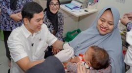 Pemerintah mendorong keterlibatan ayah dalam pemenuhan kesehatan dan gizi anak melalui konsep Ayah Siaga dalam program 1.000 Hari Pertama Kehidupan di Kota Bogor (foto: kementerian kesehatan)