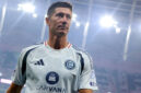 Robert Lewandowski Cetak Dua Gol, Chicago Fire Amankan Kemenangan 2-1 atas Charlotte FC (foto: Adam Hunger/Getty Images/aol)
