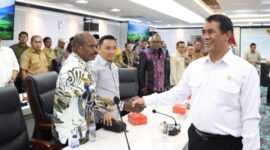 Mentan Andi Amran Sulaiman merespons kebutuhan pertanian Kabupaten Puncak dengan menyiapkan dukungan alsintan dan pengembangan kopi Arabika. (foto: kementerian pertanian)