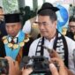 Menteri Pertanian Andi Amran Sulaiman memperkuat kerja sama dengan UNESA untuk pengembangan kedelai melalui pemanfaatan lahan 56 hektare sebagai kawasan produksi benih berkualitas di Jawa Timur. (foto: kementerian pertanian)