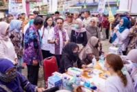 Pelaksanaan Cek Kesehatan Gratis dan program penemuan TBC di Kabupaten Tangerang, Banten (foto: bkip kemenkes)