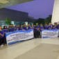 Sekretaris Jenderal Kemenkes Kunta Wibawa Dasa Nugraha melepas 206 relawan Tenaga Cadangan Kesehatan menuju NTT (foto: kementerian kesehatan)
