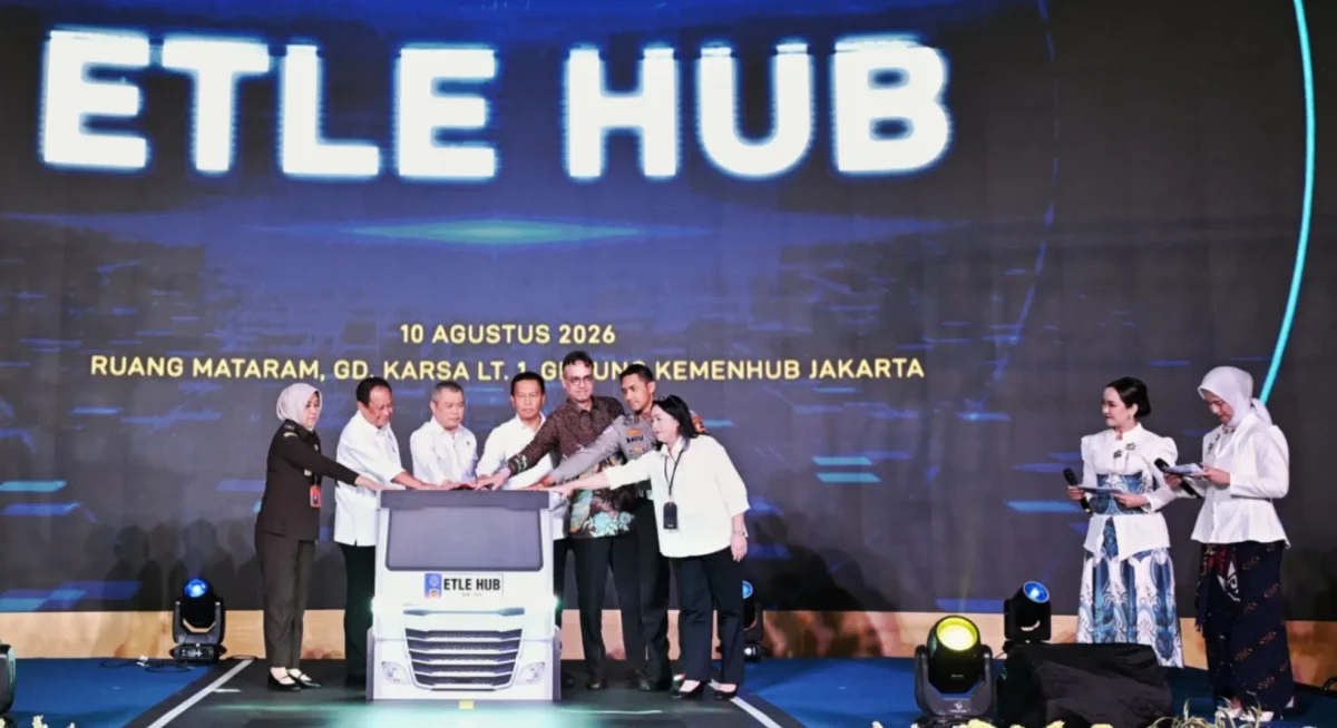 Menteri Perhubungan Dudy Purwagandhi meluncurkan ETLE HUB (foto: bkip kementerian perhubungan)