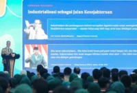 Menteri Perindustrian Agus Gumiwang Kartasasmita hadir saat peluncuran Motor Listrik Nasional (MoLiNas) di Cikarang, Kabupaten Bekasi, Jawa Barat (foto: kementerian perindusterian)