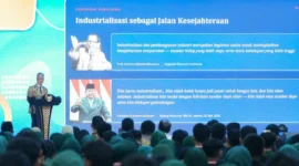 Menteri Perindustrian Agus Gumiwang Kartasasmita hadir saat peluncuran Motor Listrik Nasional (MoLiNas) di Cikarang, Kabupaten Bekasi, Jawa Barat (foto: kementerian perindusterian)