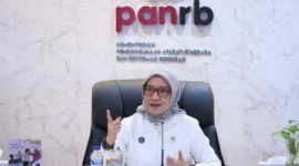 Menteri PANRB Rini Widyantini menerima 74 peserta magang nasional di Kantor Kementerian PANRB, Jakarta (foto: humas menpanrb)