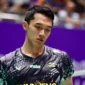Jonatan Christie bertanding melawan Jia Heng Jason Teh pada babak 32 besar Kejuaraan Dunia BWF 2026 di New Delhi, India (foto: dok. pbsi)
