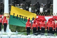 Tim upacara dan Paskibraka menjalani gladi bersama sebagai bagian dari persiapan peringatan HUT ke-81 Kemerdekaan RI di Istana Merdeka, Jakarta (foto: bpmi sekretaris presiden)