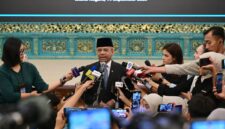 Menteri Keuangan Suahasil Nazara memberikan keterangan seusai dilantik Presiden Prabowo Subianto di Istana Negara, Jakarta (foto: kementerian sekretaris negara)