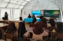 Siswa SMA Muhammadiyah Boleng mengikuti kegiatan Bimbingan Remaja Usia Sekolah (BRUS) di tenda darurat setelah gempa merusak sejumlah ruang kelas (foto: kementerian agama)