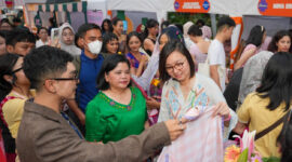 Wamen Ekraf Irene Umar menghadiri Pesta Folka Vol. 2 “Generasi Kebaya” di Urban Forest, Cipete, Jakarta Selatan (foto: Kementerian Ekonomi Kreatif)