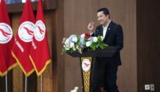 Wamenpora Taufik Hidayat menghadiri pelantikan dan pengukuhan Pengurus Besar Esports Indonesia masa bakti 2026–2030 di Jakarta (foto: kementerian pemuda dan olahraga)