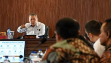 Menteri Perhubungan Dudy Purwagandhi mengarahkan jajaran UPT Kementerian Perhubungan di Jawa Timur untuk memperkuat pengawasan keselamatan transportasi di semua moda (foto: kementerian perhubungan)