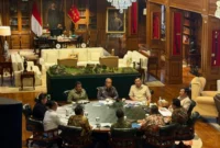 Presiden Prabowo Subianto menerima laporan Satuan Tugas Penertiban Kawasan Hutan (Satgas PKH) di Hambalang, Kabupaten Bogor, Jawa Barat (kementerian sekretaris negara)