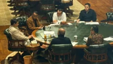 Presiden Prabowo Subianto menerima Menteri Investasi dan Hilirisasi sekaligus CEO Danantara Rosan Roeslani, Menteri ESDM Bahlil Lahadalia, serta jajaran Danantara di Hambalang, Kabupaten Bogor (foto : kementerian sekretaris negara)