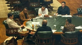 Presiden Prabowo Subianto menerima Menteri Investasi dan Hilirisasi sekaligus CEO Danantara Rosan Roeslani, Menteri ESDM Bahlil Lahadalia, serta jajaran Danantara di Hambalang, Kabupaten Bogor (foto : kementerian sekretaris negara)