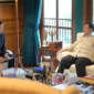 Presiden Prabowo Subianto menerima Duta Besar Amerika Serikat untuk ASEAN Kevin Kim dan Kuasa Usaha ad interim Joy M. Sakurai di Hambalang, Jawa Barat (foto: kementerian sekretaris negara)