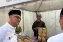 Menteri Haji dan Umrah Mochamad Irfan Yusuf saat membuka Business Matching Expo UMKM dan Ekosistem Haji dan Umrah Tahun 2026 di Stadion Wilis, Madiun (foto: kementerian haji dan umrah)