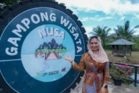 Wakil Menteri Pariwisata Ni Luh Puspa meninjau pengembangan destinasi berbasis masyarakat dan wisata edukasi kebencanaan di Aceh (foto: kementerian pariwisata)