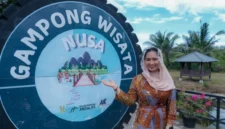 Wakil Menteri Pariwisata Ni Luh Puspa meninjau pengembangan destinasi berbasis masyarakat dan wisata edukasi kebencanaan di Aceh (foto: kementerian pariwisata)
