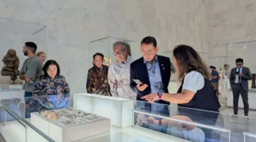 Menteri Kebudayaan RI Fadli Zon mengunjungi National Museum of Egyptian Civilization (NMEC) di Kairo, Mesir, untuk melihat pengelolaan museum sebagai etalase peradaban dan bagian dari ekosistem ekonomi budaya (foto: kementerian kebudayaan)