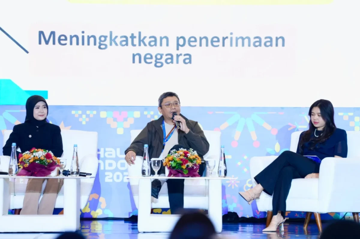 Produk dalam negeri mendapat peluang besar dari pasar domestik Indonesia yang menyerap sebagian besar output manufaktur nasional (foto: kementerian perindustrian)