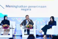 Produk dalam negeri mendapat peluang besar dari pasar domestik Indonesia yang menyerap sebagian besar output manufaktur nasional (foto: kementerian perindustrian)