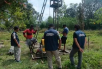 Sumur bor menjadi salah satu solusi akses air bagi warga Kampung Bowi Subur, SP6, Distrik Masni, Manokwari, Papua Barat (foto: kementerian transmigrasi)