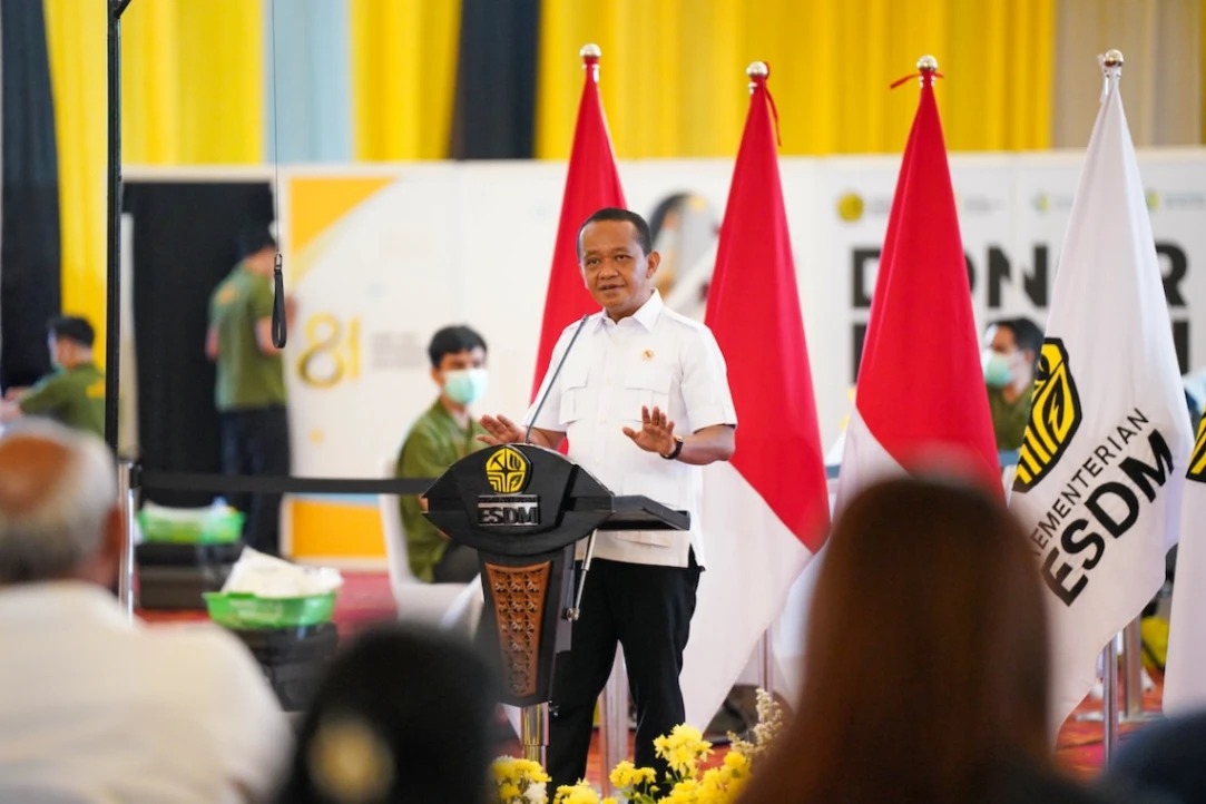 Menteri ESDM Bahlil Lahadalia menyampaikan kebijakan penataan tata kelola sektor mineral dan batu bara di Jakarta (foto: kementerian esdm)