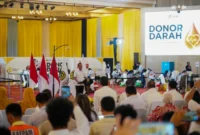 Peserta mengikuti kegiatan donor darah dalam rangkaian Hari Jadi Pertambangan dan Energi ke-81 tahun 2026 di Jakarta (foto: kementerian esdm)