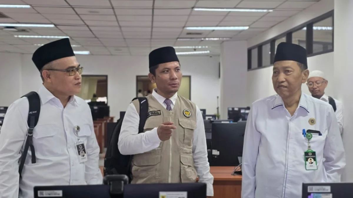 Pelaksanaan CAT seleksi calon PPIH 1448 H/2027 M di jaringan BKN. Sistem baru tersebut bertujuan memperkuat standar teknis dan akuntabilitas seleksi. (foto: kementerian haji dan umrah)