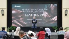 Kemenkop mendorong penguatan koperasi untuk meningkatkan kapasitas dan daya saing industri kulit Garut (foto: kementerian koperasi)