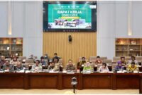 Menteri Koperasi Ferry Juliantono mengikuti rapat kerja bersama Komisi VI DPR RI yang membahas perkembangan KDKMP, tata kelola koperasi, dan anggaran Kementerian Koperasi (foto: kementerian koperasi)