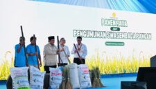 Presiden Prabowo Subianto Saat menghadiri Panen Raya dan Pengumuman Swasembada Pangan di Karawang, Jawa Barat (foto Kementerian sekretaris negara)